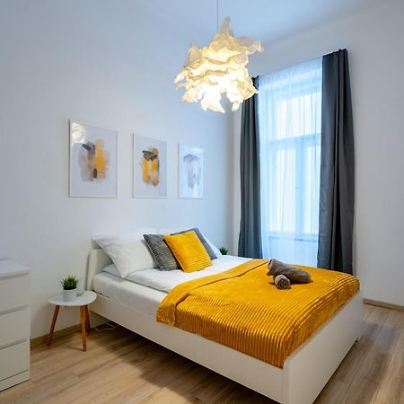 Wave - 3 Bedroom Apt In Center بودابست المظهر الخارجي الصورة